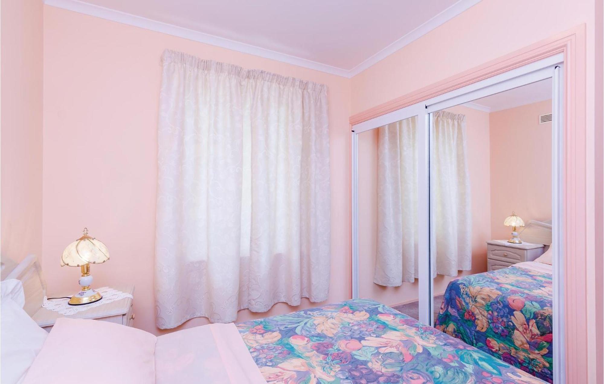 3 Bedroom Beautiful Apartment In Orasac Buitenkant foto