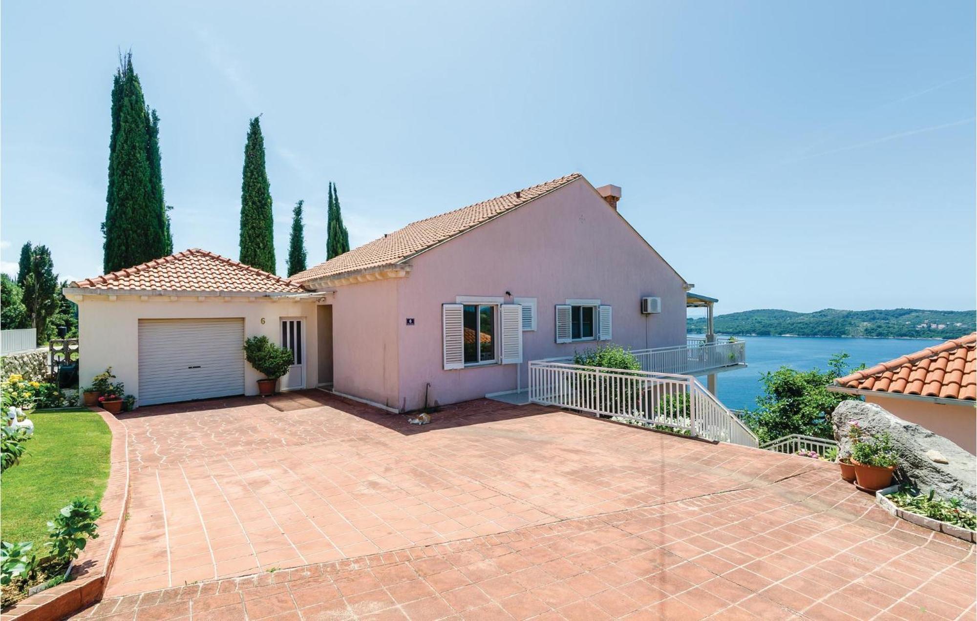 3 Bedroom Beautiful Apartment In Orasac Buitenkant foto