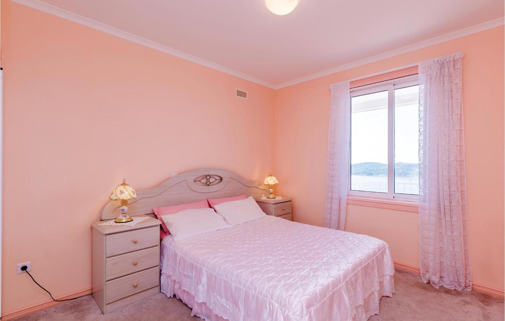 3 Bedroom Beautiful Apartment In Orasac Buitenkant foto